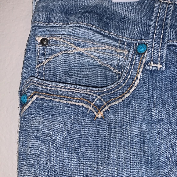 Women’s Jeans - Picture 2 of 6